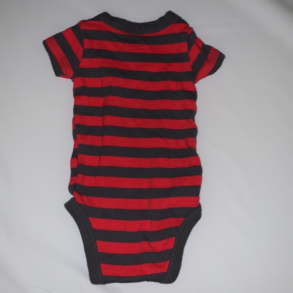 Newborn onesies - Picture 2 of 2